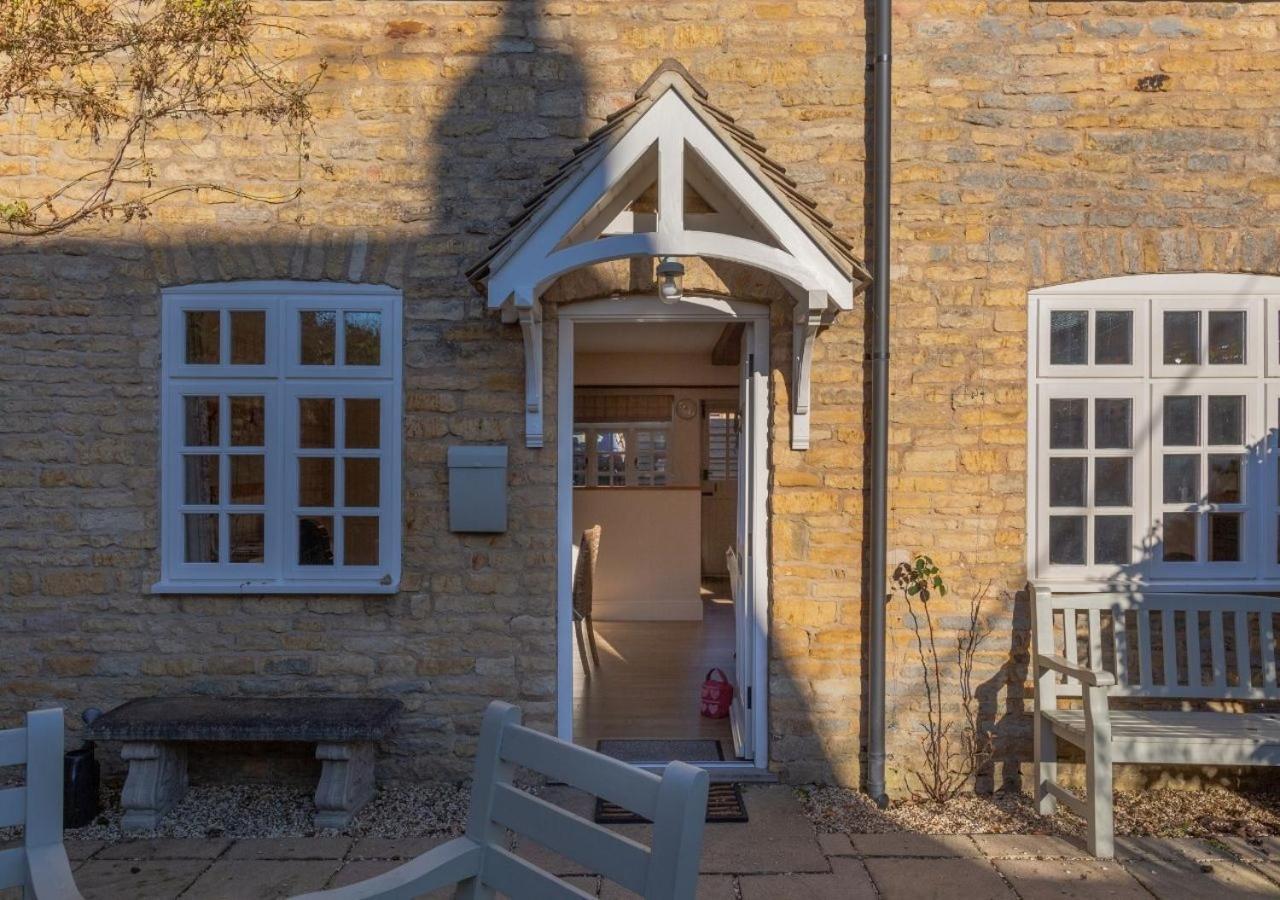 Jasmine Cottage - 2 Bedroom In Heart Of Bourton! 외부 사진