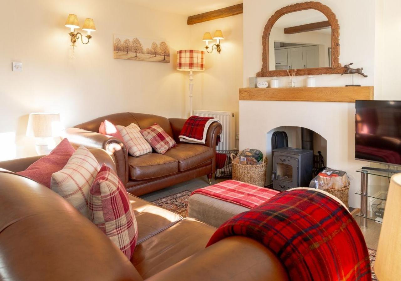 Jasmine Cottage - 2 Bedroom In Heart Of Bourton! 외부 사진