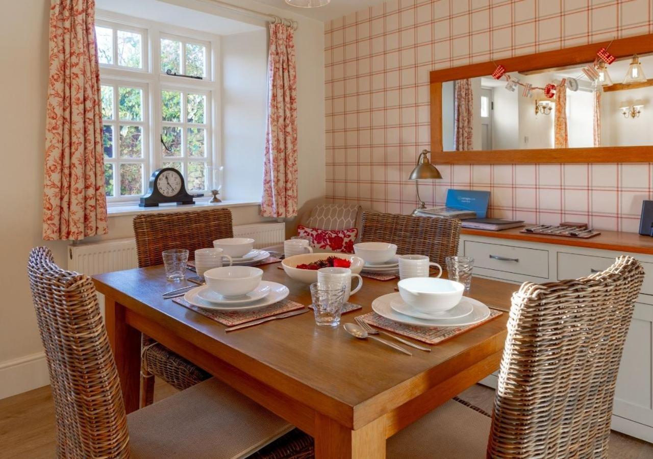 Jasmine Cottage - 2 Bedroom In Heart Of Bourton! 외부 사진