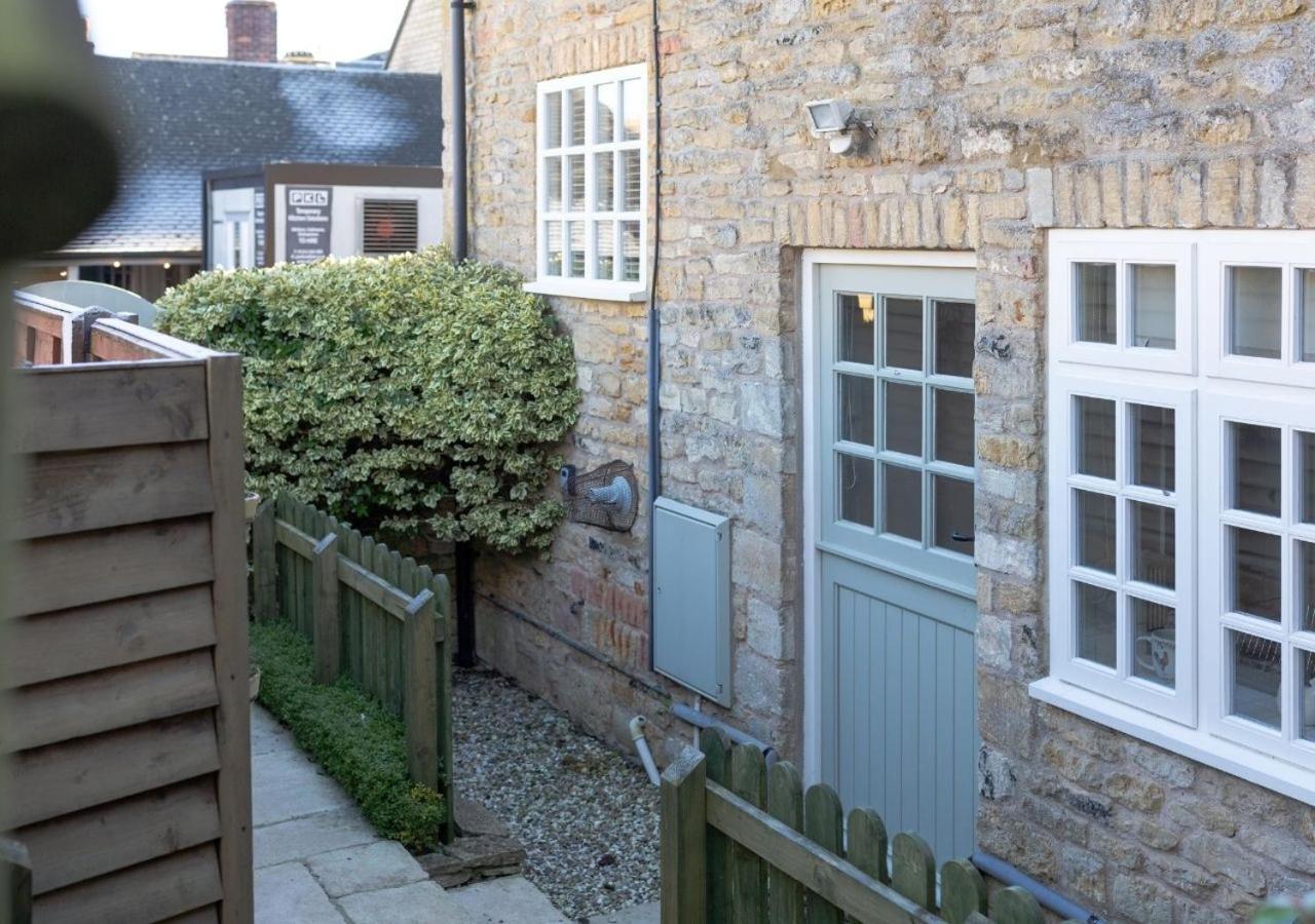 Jasmine Cottage - 2 Bedroom In Heart Of Bourton! 외부 사진