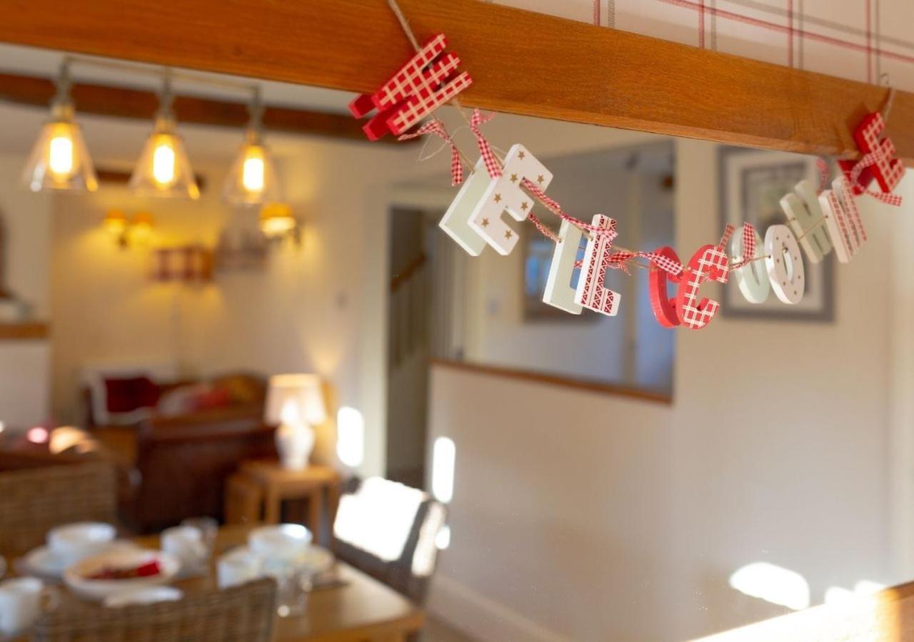Jasmine Cottage - 2 Bedroom In Heart Of Bourton! 외부 사진