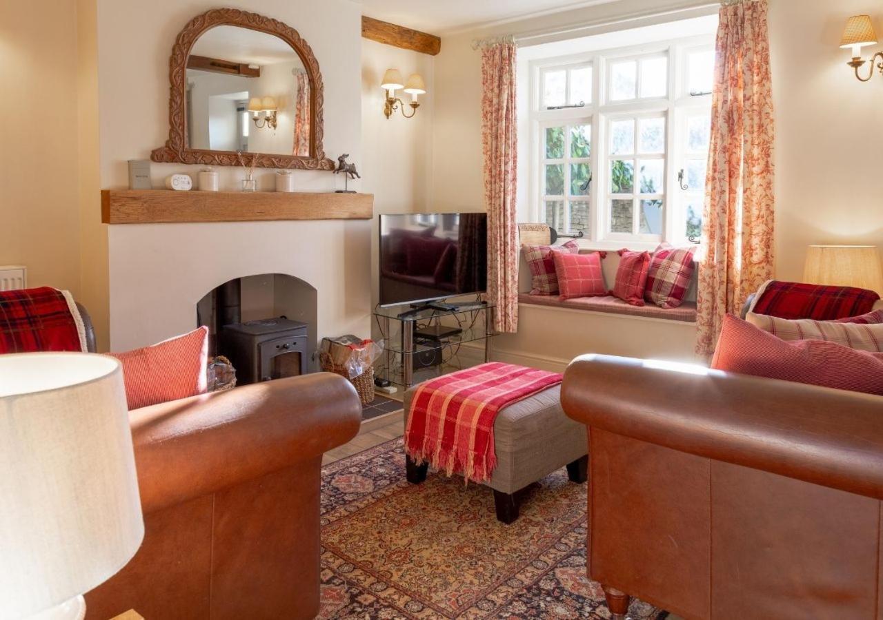 Jasmine Cottage - 2 Bedroom In Heart Of Bourton! 외부 사진