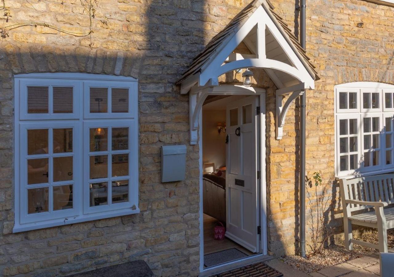 Jasmine Cottage - 2 Bedroom In Heart Of Bourton! 외부 사진